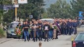 ZA SOBOM OSTAVIO DVOJE MALE DECE: U Leposaviću sahranjen Bojan Mijailović - jedan od trojice ubijenih Srba (VIDEO)