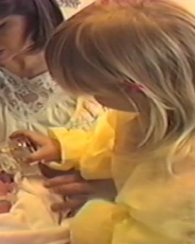 NE, TO NIJE SAMO VODA! Čime su roditelji 90-ih hranili decu: Čudo da je iko preživeo Današnji roditelji se zbog ovog krste (VIDEO)