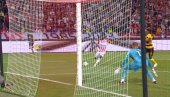 KAKAV MOMENAT NA MARAKANI! Ovako je Osman Bukari u 88. minutu dao gol na meču Crvena zvezda - Jang bojs u Ligi šampiona (VIDEO)