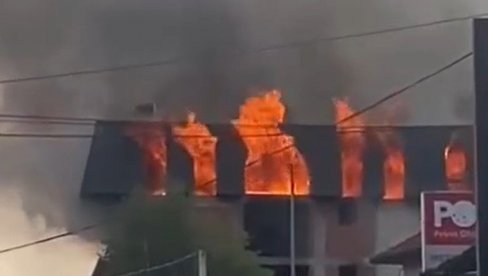 HAPŠENJE ZBOG POŽARA U NOVOM PAZARU: Namerno podmetnuo vatru, pa sprečavao vatrogasce da ugase buktinju (VIDEO)