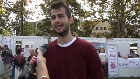 KRAJIŠNIK OTIŠAO U KINU: Kad sam rekao da sam iz Srbije, odmah su me pitali jel poznajem Vučića (VIDEO)