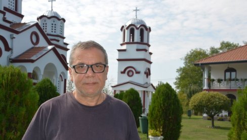 НА СКЕЛИ ОД 11 МЕТАРА ДОЖИВЕО ЗЕМЉОТРЕС: Како је осликана једна црква код Крушевца (ВИДЕО)