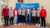 NA PRIJEMU U GRADSKOJ KUĆI : Rukometašice Srbije gošće Zrenjanina (FOTO)