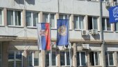 NAKON SVAĐE PRETUKLI MUŠKARCA Uhapšena trojica mladića u Kruševcu: Lekari se bore za život povređenog