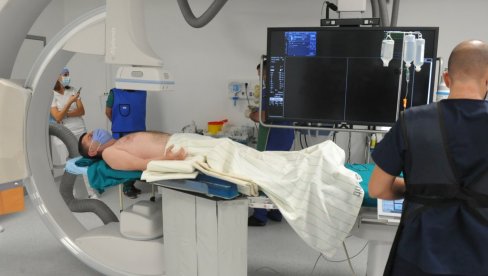 ZLATNI STANDARD U KARDIOLOGIJI: U kraljevačkoj Opštoj bolnici Studenica otvorena savremena angio sala (FOTO)