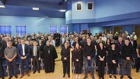 OPROŠTAJ OD BIVŠEG PREDSEDNIKA SO: U Ugljeviku održana komemoracija povodom smrti Đoke Simića