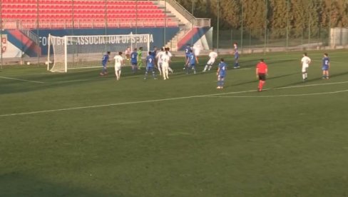 A POSLE NEVIĐENE DRAME... Omladinci Srbije poklekli protiv vršnjaka iz Italije, Mijatović (opet) dao gol i bio nokautiran
