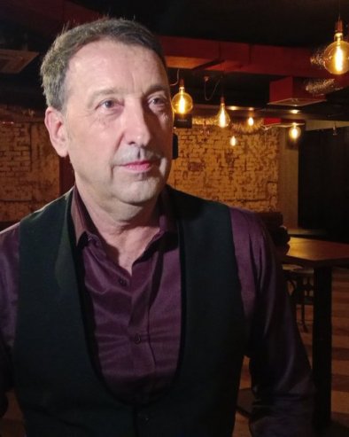 ДОБА ЉУБАВИ И ЕМОЦИЈА: Хари Мата Хари обележава 40 година каријере (ФОТО)