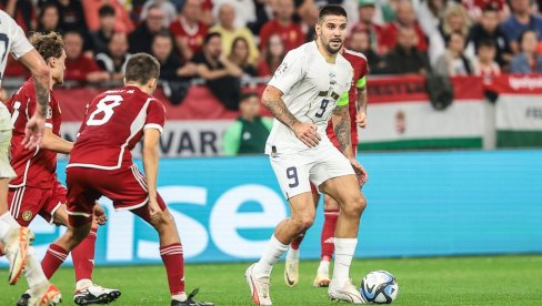 КАКАВ ДЕБИ АЛЕКСАНДРА МИТРОВИЋА: Капитен Србије стрелац у првој утакмици за Ал Рајан (ВИДЕО)