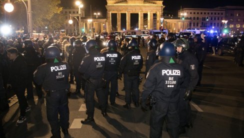 SUKOB NA BLISKOM ISTOKU DONEO HAOS I U EVROPU: U nemačkoj privedeno više od 170 demonstranata, gađali policiju kamenjem (FOTO)
