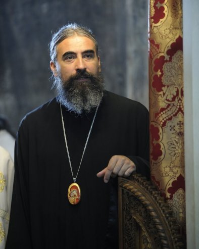 МИТРОПОЛИТ МЕТОДИЈЕ МОЖЕ БИТИ ЗАТВОРЕН: Суд поново наредио - Мора да преда споменик Павла Ђуришића