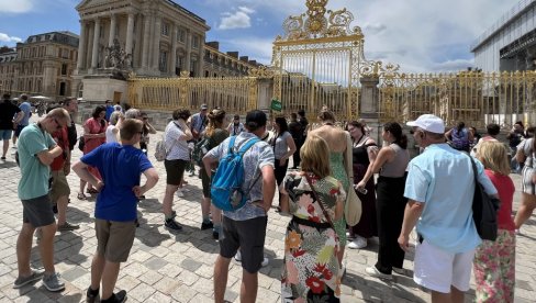 ПСИХОЛОШКИ РАТ ПРОТИВ ЗАПАДА: Претња чак и нуклеарном центру у Греноблу, дојаве дворцу у Версају