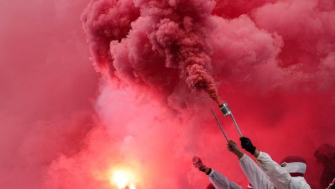 HAOS U IZRAELU! Otkaz derbi Makabija i Hapoela zbog velikih nereda navijača (VIDEO)