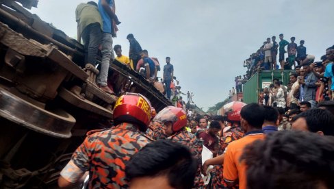 STRAVIČAN SUDAR VOZOVA U BANGLADEŠU: Poginulo najmanje 17 osoba, a više od 100 povređeno