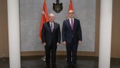 VUČEVIĆ NA SASTANKU SA GULEROM: Ministar odbrane Turske doputovao u zvaničnu posetu Srbiji