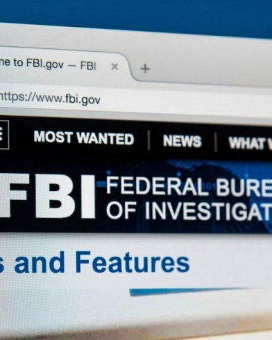 ФБИ ПОТВРДИО: Мејл директора агенције је хакован, хакери се похвалили - Непробојни систем смо бацили на колена