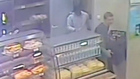 KAMERE SVE ZABELEŽILE: Nesvakidašnja krađa na Voždovcu - Mladi lopovi odneli gajbe peciva i pakete sa sokovima (VIDEO)