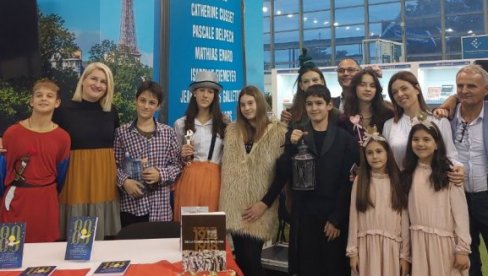 ROĐENDAN „MALOG PRINCA“: Na štandu Francuske proslavljen rođendan omiljenog junaka knjige Antoana de Sent Egziperija