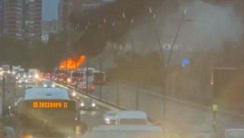 DETALJI POŽARA NA BRANKOVOM MOSTU: Poznato u kom su stanju putnici iz autobusa koji je vatra progutala u par minuta (FOTO/VIDEO)