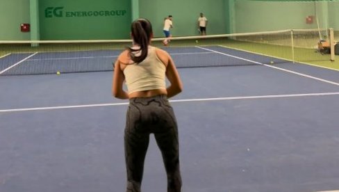 БРАВО НОВАЧЕ! Ђоковић тренирао са младом срспком тенисерком, а њена прича ће вас оставити без текста