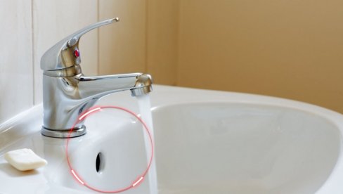 IMA DVE FUNKCIJE: Znate li čemu služi rupa na lavabou?