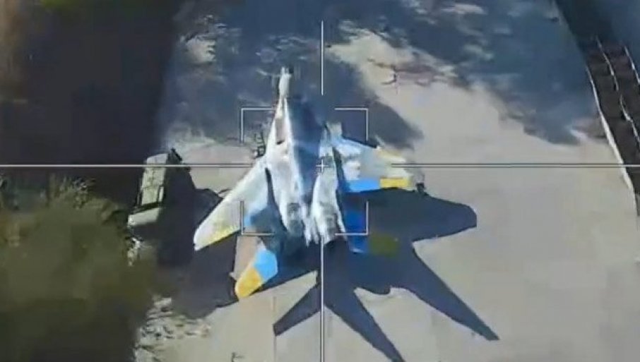 POGLEDAJTE - ISKANDER-M IZNENADIO UKRAJINSKI MIG-29: Lovac pogođen na međunarodnom aerodromu Dnjepar, stradali i putnički Jak-40 (VIDEO)