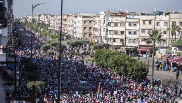 НЕ ДОПРИНОСИТЕ УБИЈАЊУ ДЕЦЕ ПАЛЕСТИНЕ: Широм Европе и света одржани протести, хиљаде грађана захтева прекид ватре у Гази