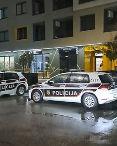 ИМА ПОВРЕЂЕНИХ У СТРАВИЧНОЈ САОБРАЋАЈНОЈ НЕСРЕЋИ: Полиција и Хитна помоћ одмах реаговали