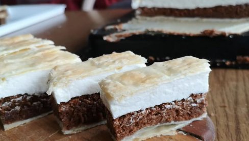JULIŠKA ILI JULKA PITA: Starinski češki kolač koji se sprema za tili čas, a neverovatno je jeftin (VIDEO)