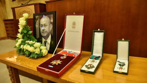 POŠTOVALI SU GA I SRBI I MAĐARI: Brojni zvaničnici u Novom Sadu na komemoraciji Ištvanu Pastoru (FOTO)