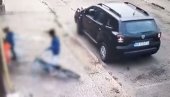(UZNEMIRUJUĆI SADRŽAJ) KAMERA ZABELEŽILA KOBNI TRENUTAK: Policajac pregazio dete, mališanu nije bilo spasa (VIDEO)