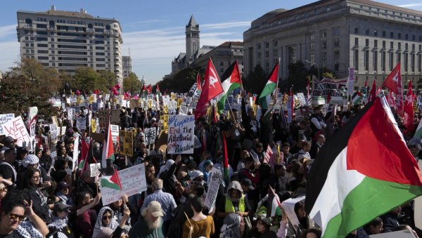 АМЕРИКА ДА ПРЕСТАНЕ ДА ПОДРЖАВА ИЗРАЕЛ: Хиљаде људи демонстрирало у знак подршке Палестинцима