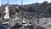 ДРАМА У ЈЕРУСАЛИМУ: Терористички напад, рањени израелски полицајци (ВИДЕО)