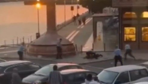 IZGUBLJENI U PREVODU: Konobarima greškom rekao da kod sebe ima granatu, policija odmah reagovala (VIDEO)