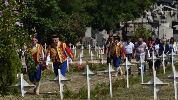 ГИНУЛИ ЗА СРБИЈУ А НА БЕЛЕЗИМА ИМ ЈУГОСЛАВИЈА: Српска војничка гробља, сведоци славе, жртве и херојства (3)
