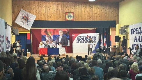 NAPADAJU VUČIĆA JER JE STUB NAPRETKA I STABILNOSTI Brnabićeva u Adranima: Opozicija želi destabilizaciju Srbije