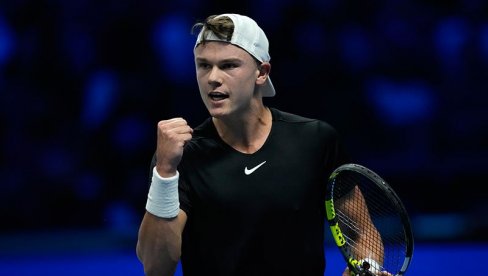 ZVEREV SAZNAO PROTIVNIKA: Holger Rune preko De Minora do polufinala mastersa u Parizu