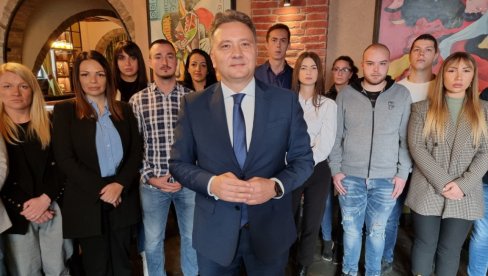 SRBIJA NE SME DA STANE: Đurićeva i Jovanović ragovarali sa mladima o razvoju IT sektora