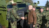 MINISTAR VUČEVIĆ NA POLIGONU NIKINCI: Prisustvovao prikazu novog naoružanja i vojne opreme (FOTO)