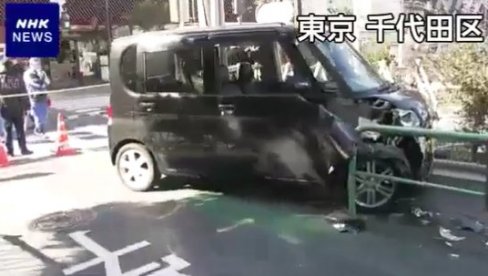 KOLIMA PROBIO OGRADU AMBASADE IZRAELA U TOKIJU: Uhapšen ultradesničar, povređen jedan policajac (FOTO/VIDEO)