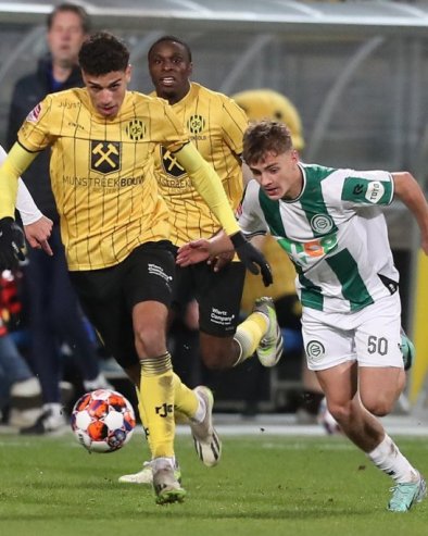 ЗА ЉУБИТЕЉЕ БРЗЕ ИСПЛАТЕ: Голеаде у првом полувремену