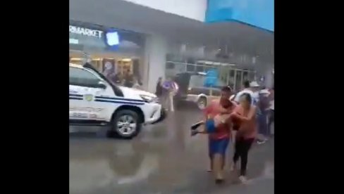 DRAMATIČNI SNIMCI NAKON ZEMLJOTRESA NA FILIPINIMA: LJudi panično bežali iz tržnog centra, rušio se plafon (FOTO/VIDEO)