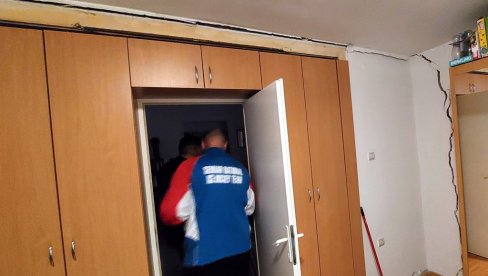 PUKOTINE NA KUĆAMA SVE VEĆE: Građevinski veštak procenjivao situaciju u Novogradskoj ulici 41-45 u Zemunu (FOTO)