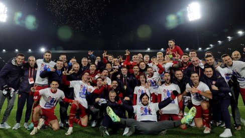FOTO-PRIČA IZ LESKOVCA: Ovako se slavio plasman Srbije na Evropsko prvenstvo u fudbalu