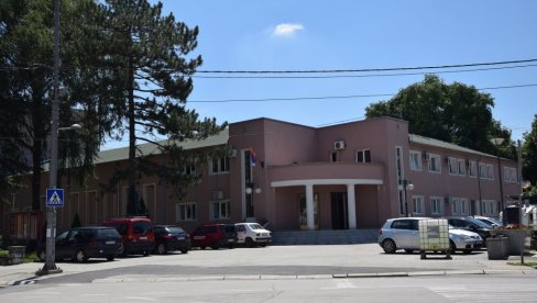 НАТУРШЧИЦИ НА СЦЕНИ: Фестивал аматерских глумачких остварења у Деспотовцу