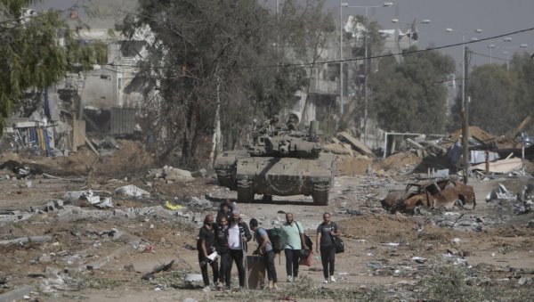 БЛИНКЕН: Не подржавамо израелску инвазију на Рафу без плана заштите цивила