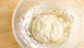 VAŽI ZA NAJBOLJE TESTO ZA PICU NA SVETU: Spremno za svega 15 minuta, a sve sastojke već imate kod kuće