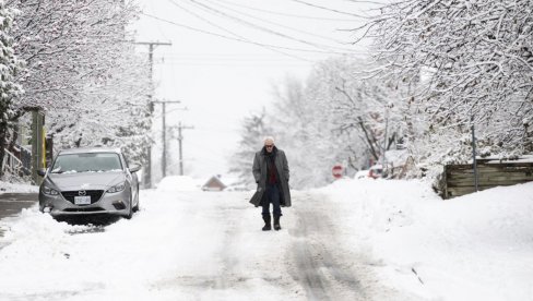 ТРИ ПРОДОРА ХЛАДНОГ ТАЛАСА СТИЖУ У СРБИЈУ: Метеоролог открио какво нас време чека за Божић - Ови датуми су кључни