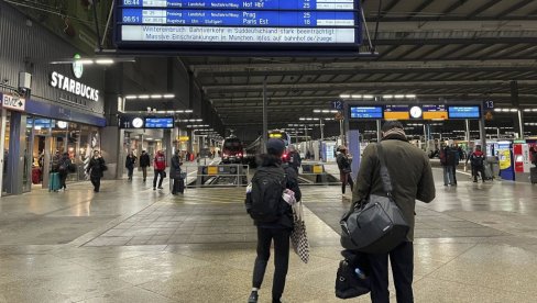 ОТКАЗАНО 310 ЛЕТОВА: Аеродром у Минхену поново затворен