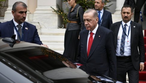 НОВА ЕРА У ОДНОСИМА ТУРСКЕ И ГРЧКЕ: Ердоган у Атини - састанци са Сакеларопулу и Мицотакисом
